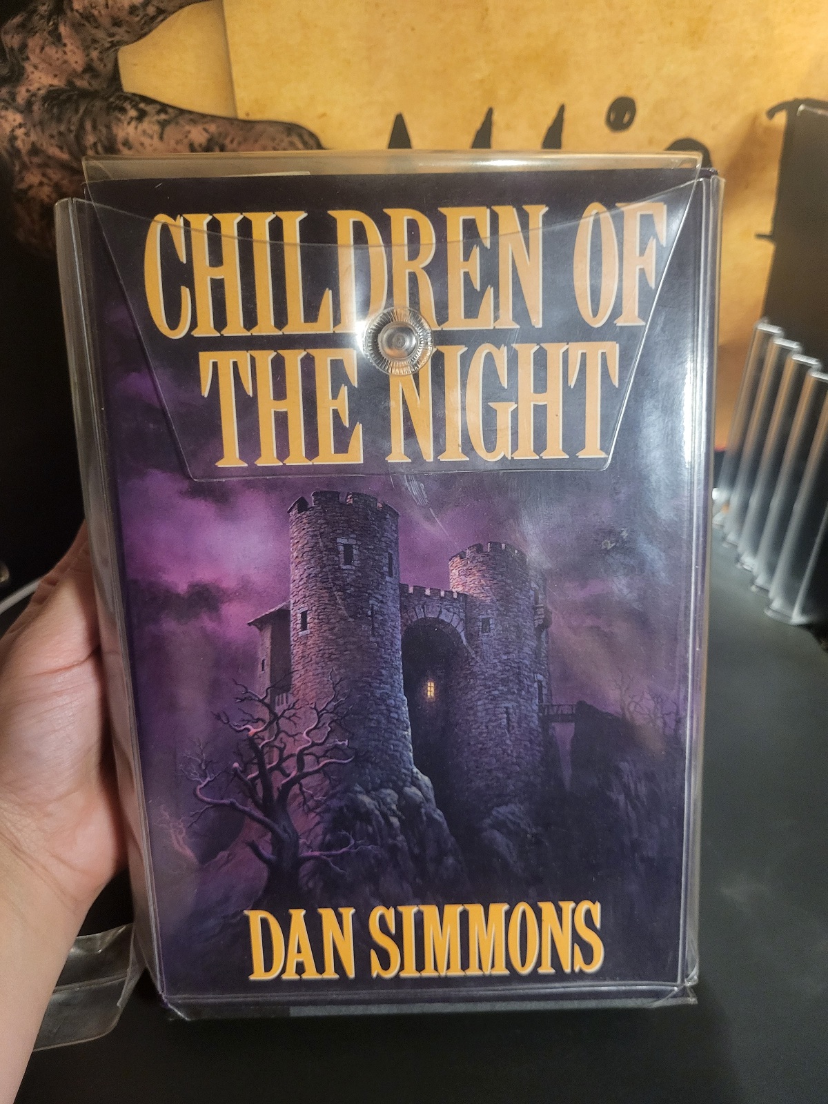 Children of the Night by Dan Simmons 1992 First Printing SIGNED in Plastic Cover