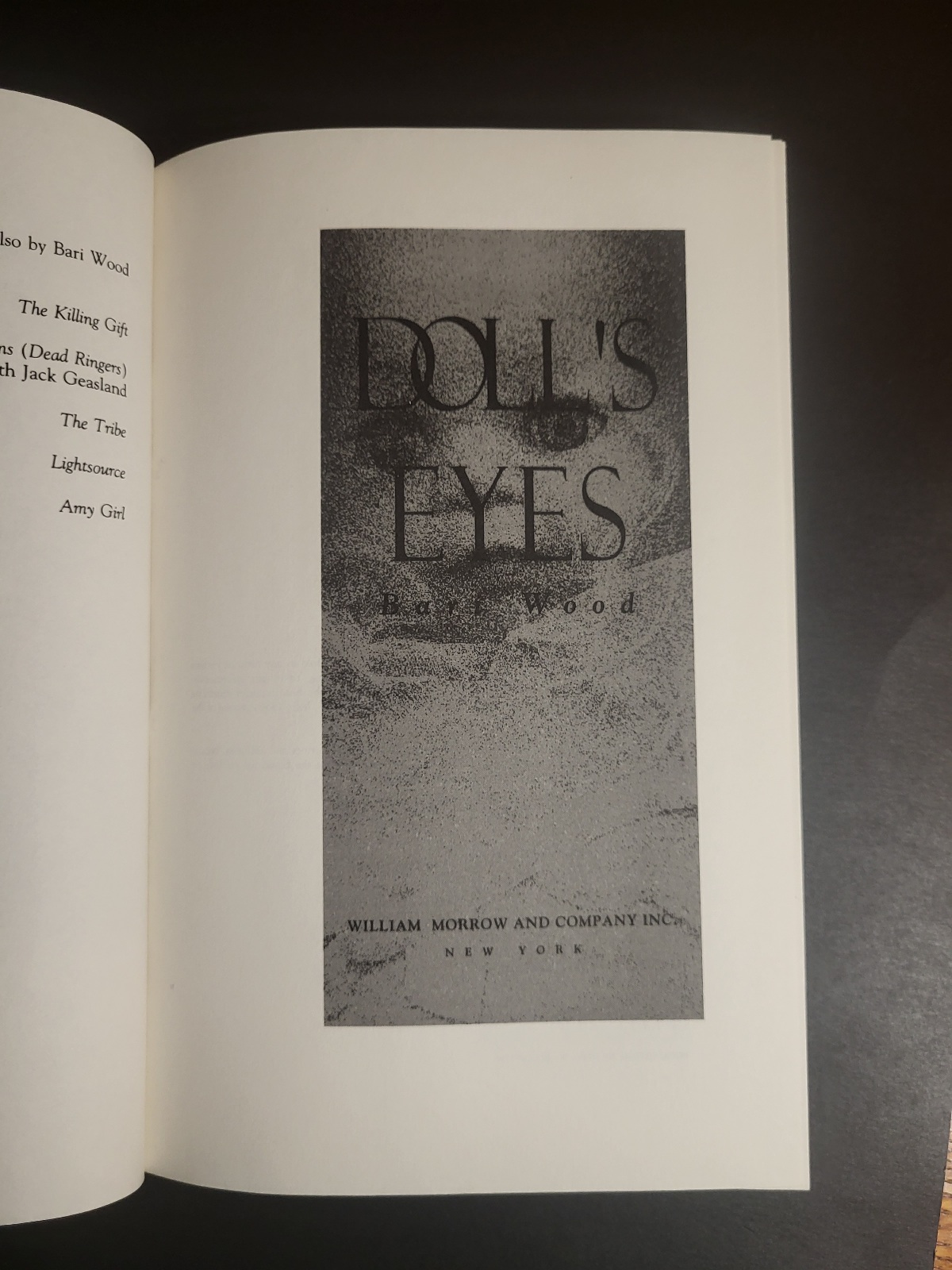 Doll’s Eyes by Bari Wood 1993 First Edition Hardcover Horror