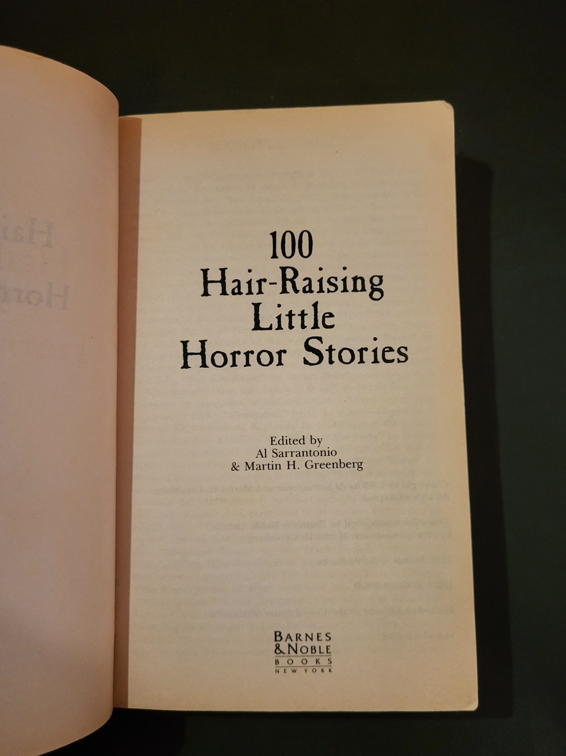 100 Hair-Raising Little Horror Stories edited by Al Sarrantonio and Martin H. Greenberg 1993 Paperback