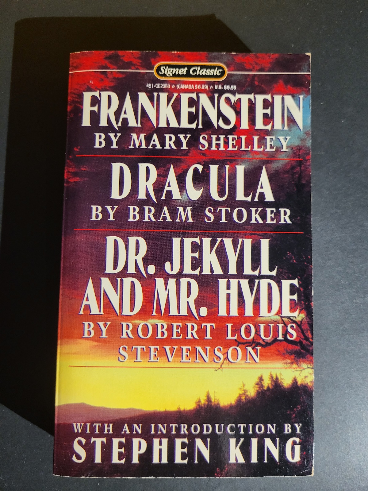 Frankenstein / Dracula / Dr. Jekyll and Mr. Hyde Signet Classics Intro by Stephen King