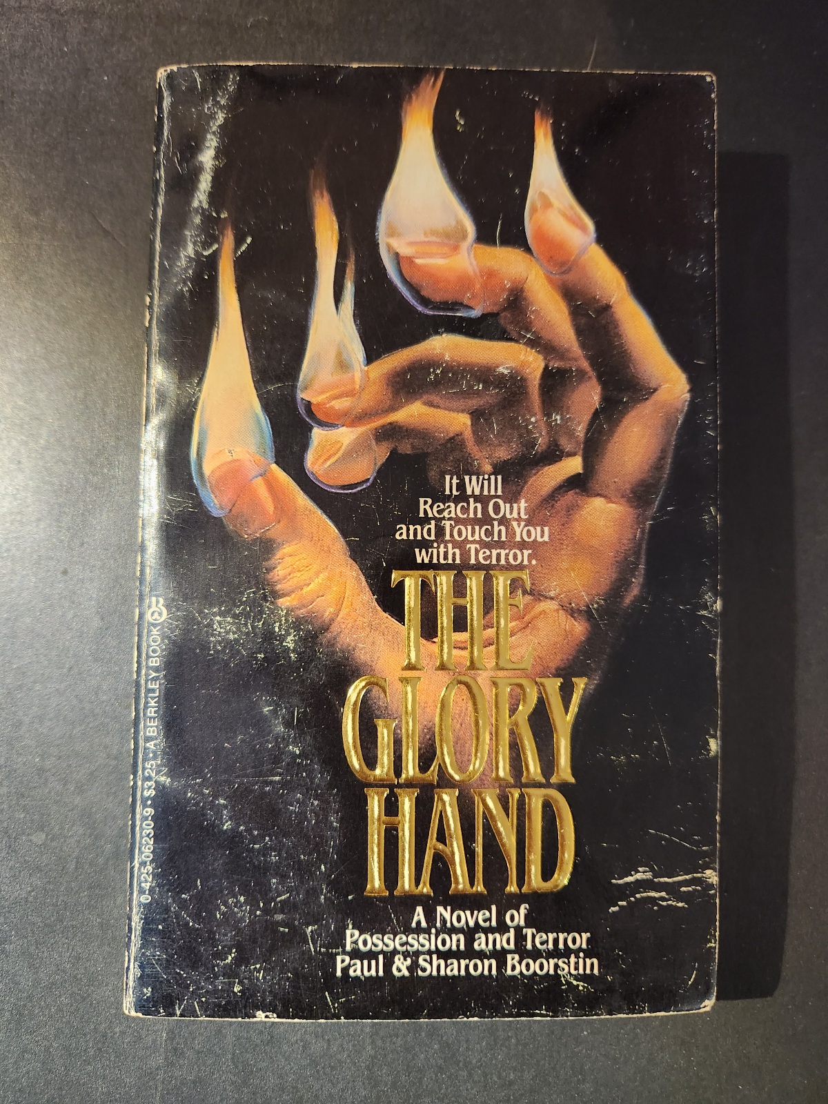 The Glory Hand by Paul and Sharon Boorstin 1983 Berkley Horror Paperback
