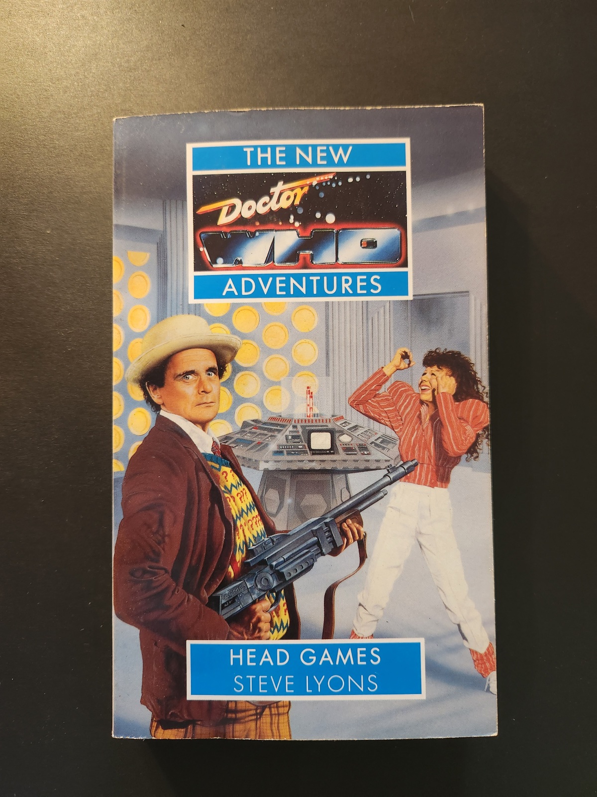 THE NEW DOCTOR WHO ADVENTURES: HEAD GAMES BY STEVE LYONS 1995 PAPERBACK